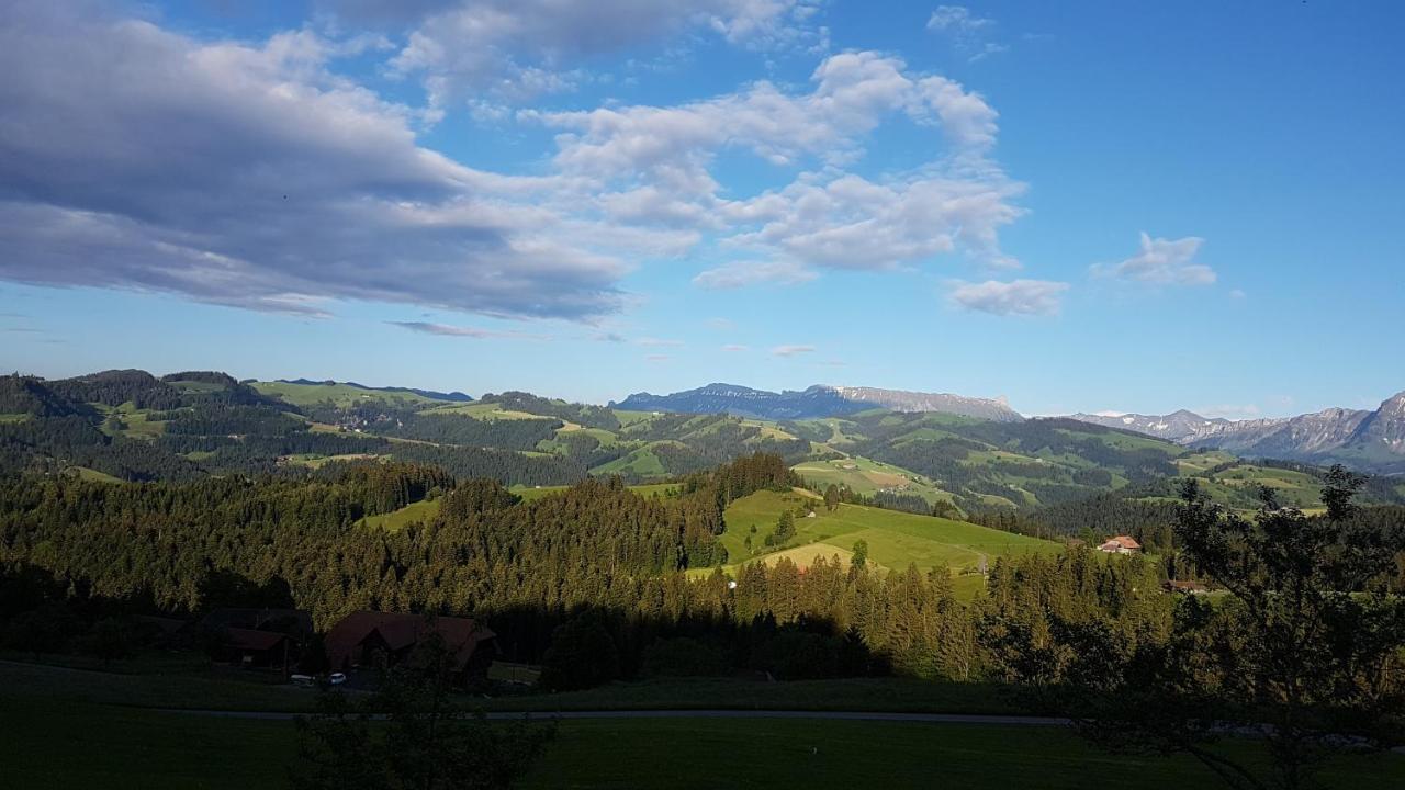 B&B Kraettli Eggiwil Exterior photo